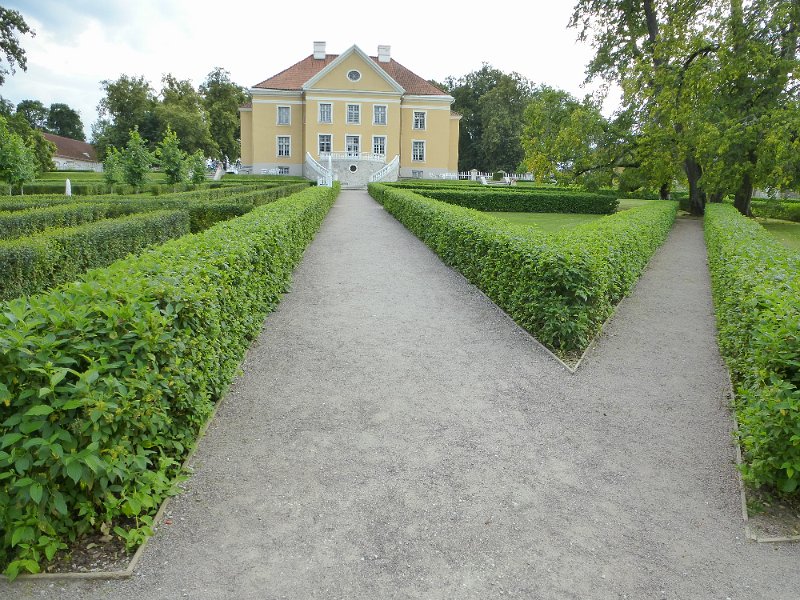 Baltikum-P154.JPG - Der Garten des Gutshofs Sagadi