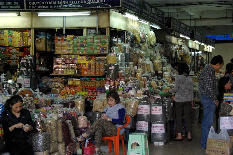 IMGP7378.JPG - Der Markt in Hanoi