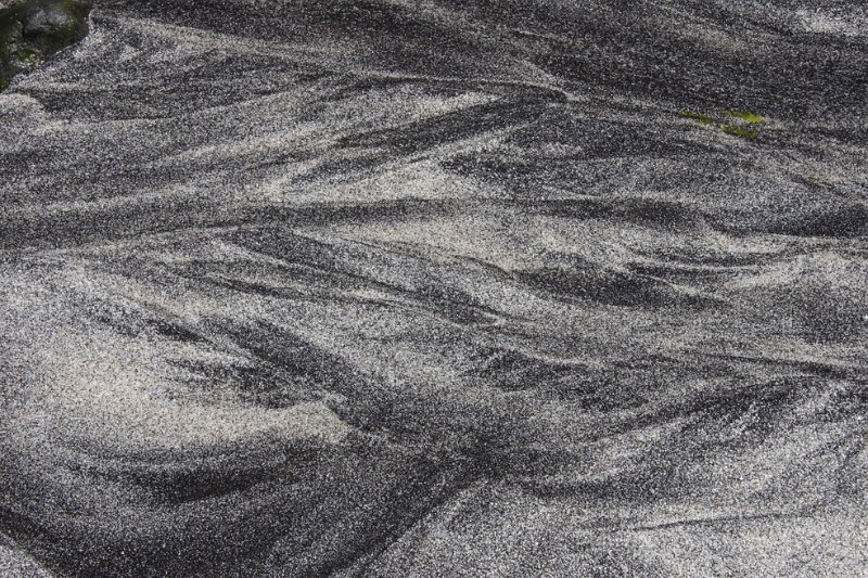 IMGP1577.JPG - Schwarz/weisser Sand an der Talisker Bay